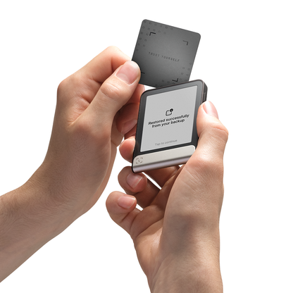 Ledger Flex™ Signer Hardware Wallet with Recovery key